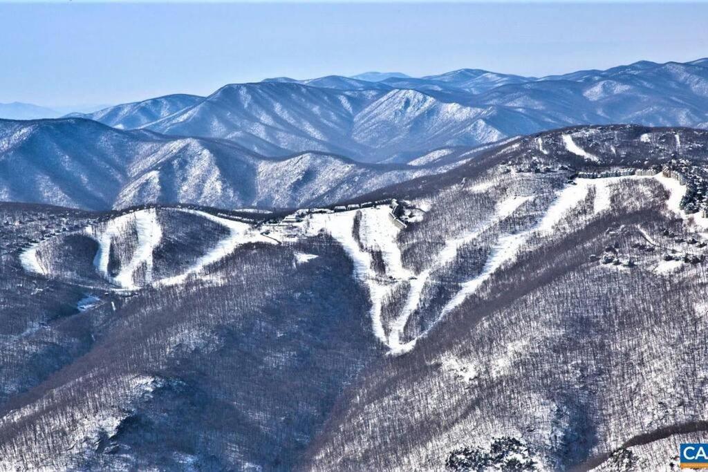 Bluebird Mountain Home Mount Torry Furnace Exterior photo